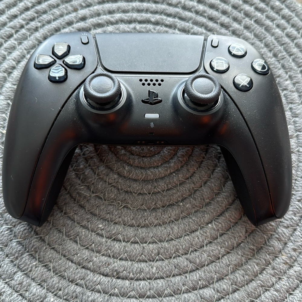 Ps5 controller good quality! Great condition